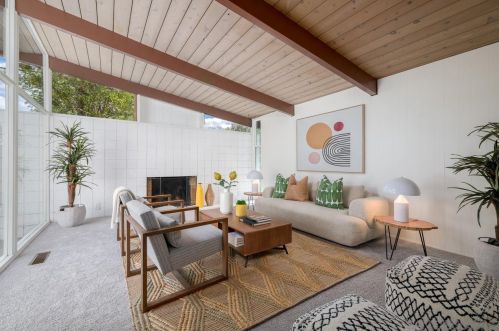 6640 Ballinger Ave, San Diego, CA 92119-1844