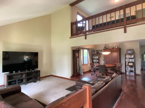 2710 Lancaster Dr, Waukesha, WI 53188-1344