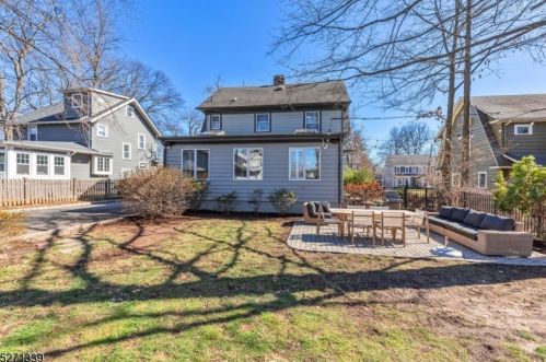 645 Raymond St, Westfield NJ  07090-2451 exterior