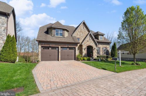 90 Brookside Ln, Gettysburg, PA 17325-2017