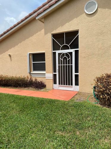 23 Sausalito Dr, Boynton Beach, FL 33436-2028