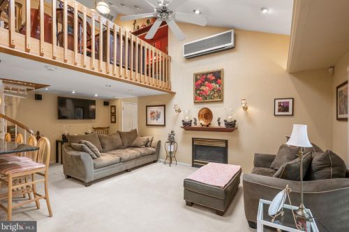 1307 Mountainview Dr, Wayne, PA