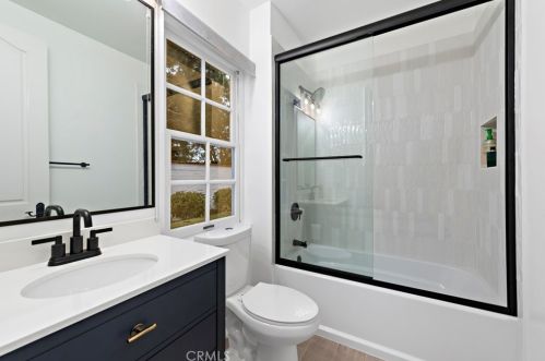 7 Cheshire Ct, Newport Beach CA  exterior