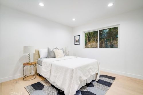 3811 Karen Lynn Dr, Glendale CA  91206-1219 exterior