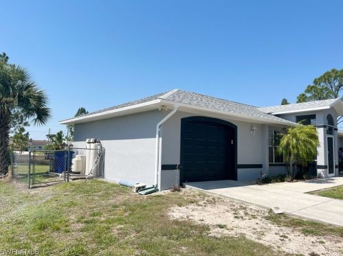 2605 36 St, Lehigh Acres FL 33976-4508 exterior
