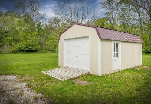 304 Terrace Ave, Mount Vernon OH  43050-3936 exterior