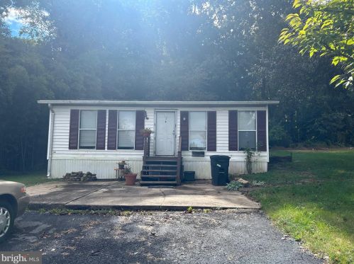 3050 Old Trail Rd, Etters, PA 17319