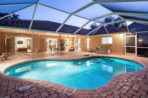 2085 Sevilla Way, Naples, FL 34109-7113