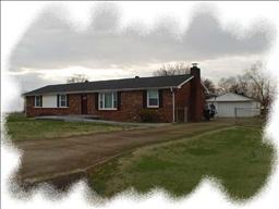 203 Sewell Dr, Clarksville, TN 37042-5627
