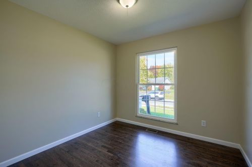 815 Lakeview Dr, Marysville OH  43040-1238 exterior