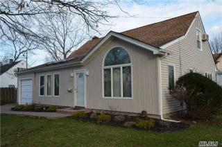 1085 Jefferson St, North Baldwin, NY 11510-4744
