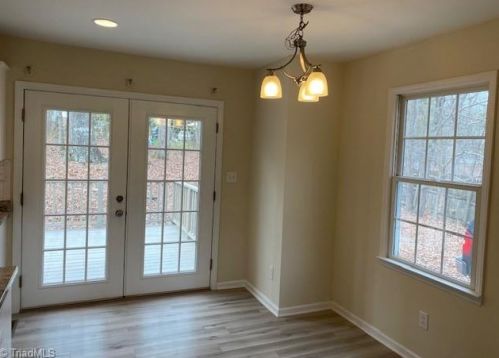 2109 Glenside Dr, Greensboro NC  27405-1611 exterior