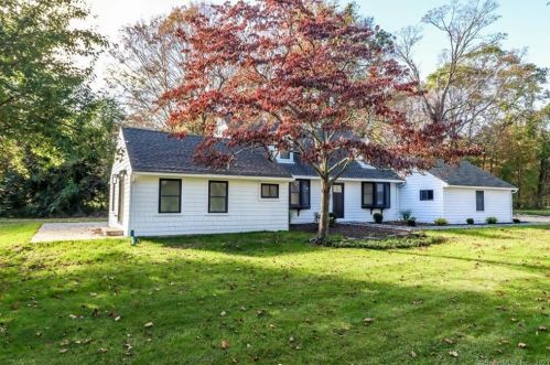 214 Berkshire Rd, Sandy Hook CT  06482-1548 exterior