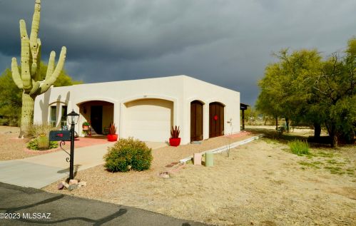 297 Calle Herboso, Green Valley AZ  85614-4114 exterior