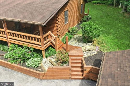 315 Bacon Rd, Red Lion PA  17356-8887 exterior