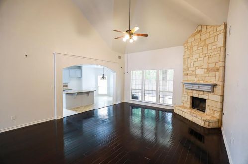 1405 Danna Ct, Midlothian TX  76063-8681 exterior