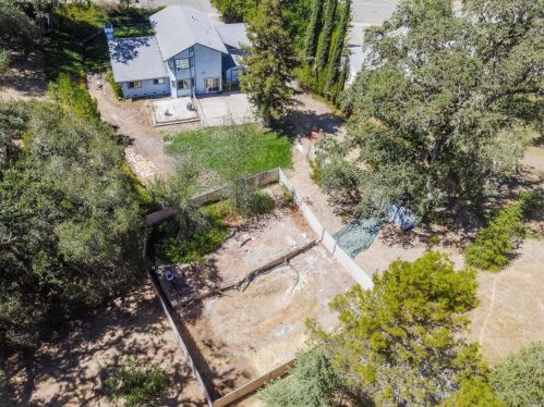 581 Tehuacan Rd, Ukiah CA  95482-4197 exterior