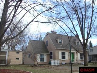 915 Baker Ave, Mankato MN  56001-2602 exterior