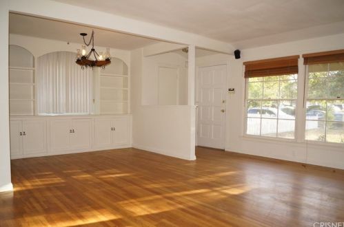 4440 Sylmar Ave, Van Nuys, CA 91423-2621