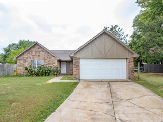 601 Silver Medal Dr, Oklahoma City, OK 73160-7936