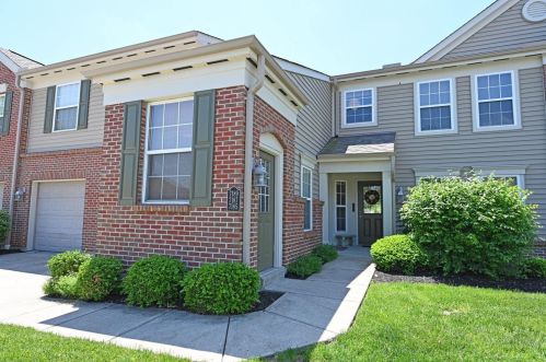 7189 English Dr, Cincinnati, OH 45244-3137