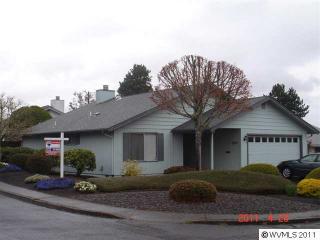 3258 Oakcrest Dr, Salem, OR 97304-1220