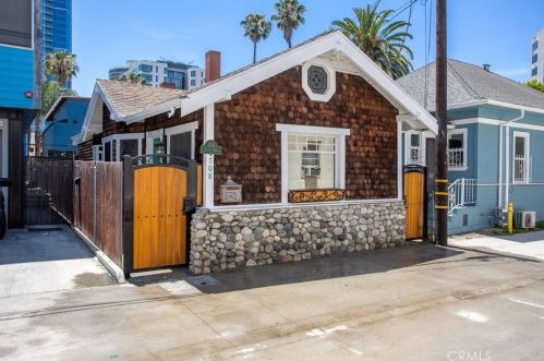 708 Alta Way, Long Beach, CA 90802-5112