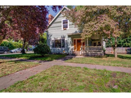 583 Hayes St, Woodburn, OR 97071-4619