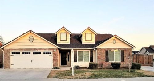 670 Filbert Ave, Fresno, CA 93727-6564