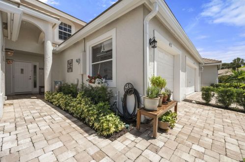 413 Coral Cove Dr, West Palm Beach, FL 33408-2179