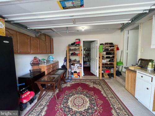 5616 Roundtree Dr, Woodbridge, VA 22193-3707