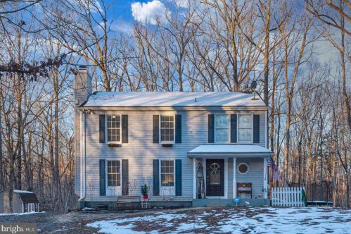 100 Meadows Rd, Fredericksburg, VA 22406-4620