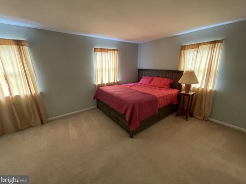 842 Woodcrest Turn, Dover DE  19904-2412 exterior