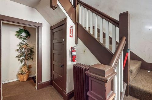 403 8th St, South Connellsville, PA 15425-3023