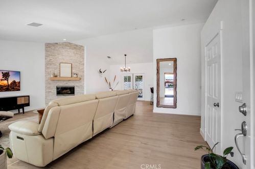 7645 Victoria Ave, Yucca Valley CA  92284-6152 exterior