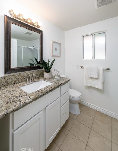 10404 Rutgers Ct, Cypress CA  90630-4229 exterior