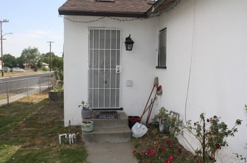 588 Evans St, San Bernardino CA  92404-5306 exterior