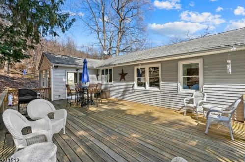 641 Shore Trl, Sparta NJ  07871-1317 exterior