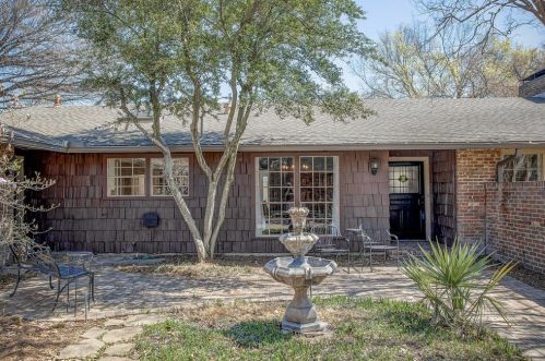 7009 Gateridge Dr, Dallas TX  75254-7935 exterior