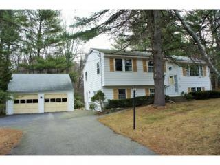 3 Mary St, Windham, NH 03087-1704