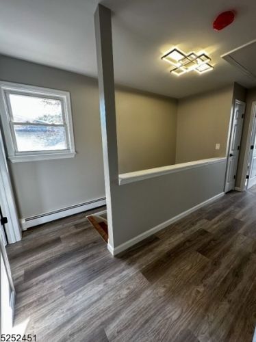 1029 Chandler Ave, Roselle NJ  07203-2746 exterior