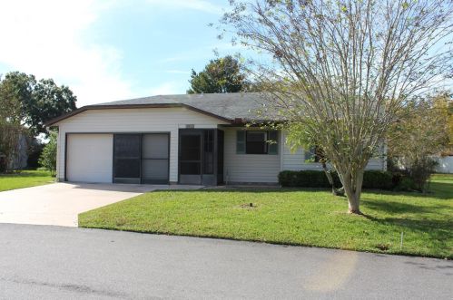 4825 Squire Hollow Dr, Lakeland, FL 33811-1588