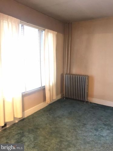 1227 Norwegian St, Primrose, PA 17901-3853