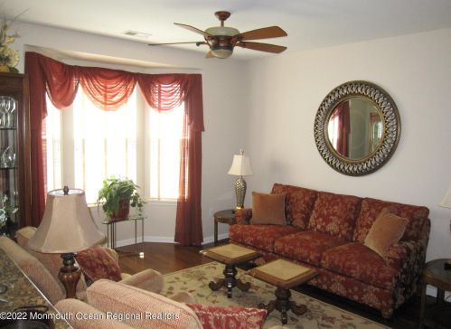 20 Plymouth Ct, Jackson Twp NJ  08527-6415 exterior