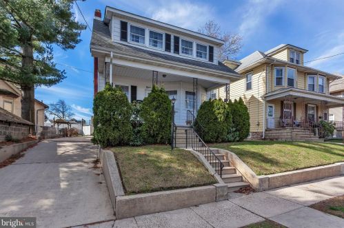 940 Hudson St, Gloucester, NJ 08030-1523
