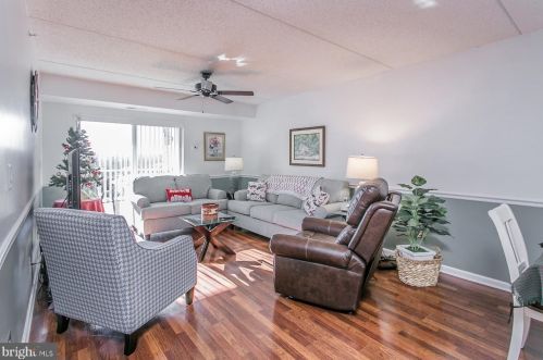 124 Brandon Rd, Norristown PA  19403-3394 exterior