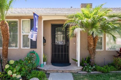 3749 Weston Pl, Long Beach, CA 90807-3313
