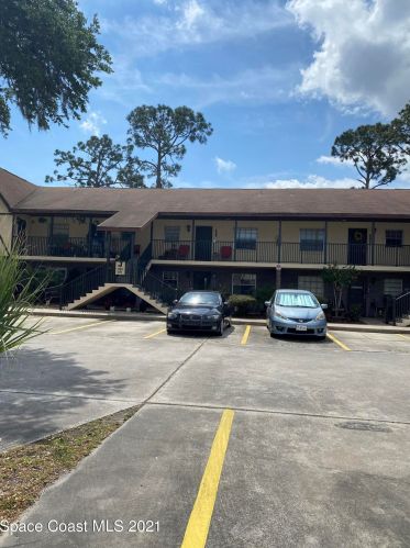 3103 Sir Hamilton Cir, Titusville FL  32780-4960 exterior