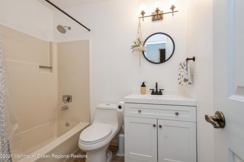 6 Tower Hl Dr, Tinton Falls NJ  07701-2473 exterior