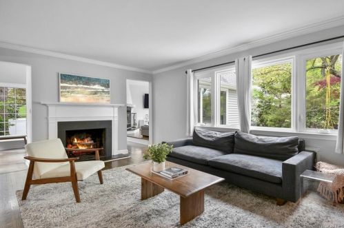 40 Hillandale Rd, Rye Brook NY  10573-1705 exterior